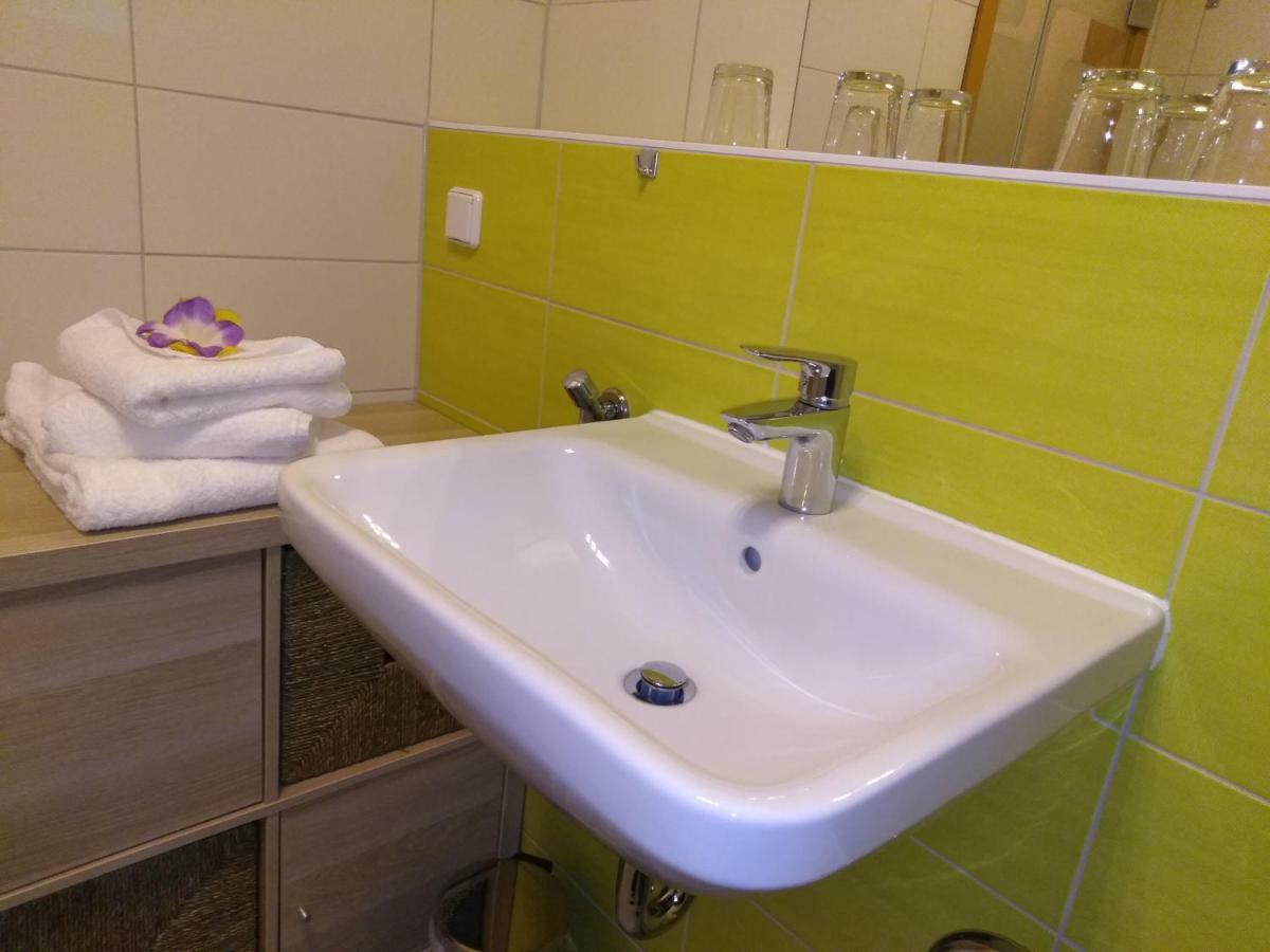Ilka'S Kleine Harmonie Apartment Leipzig Bagian luar foto